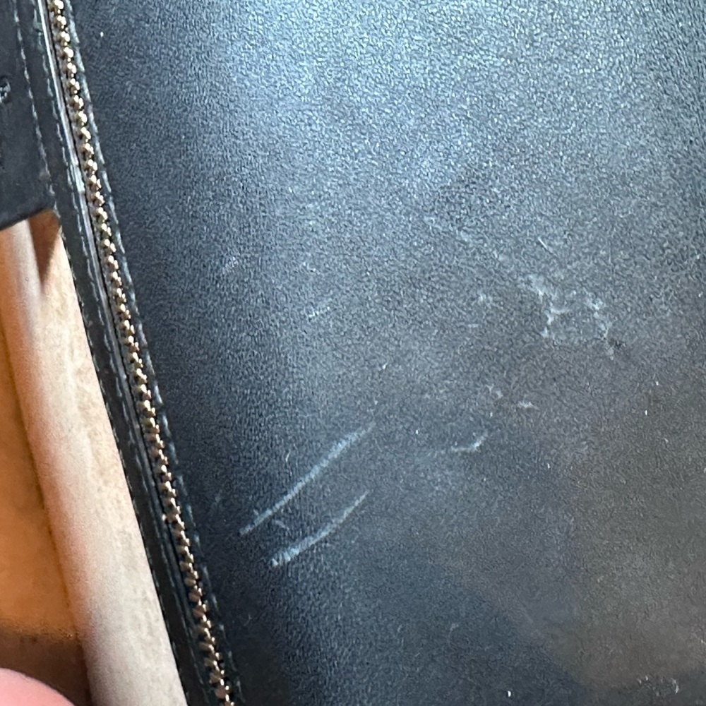 Authentic Gucci Silvia Shoulder Black Bag - Picture 9 of 13